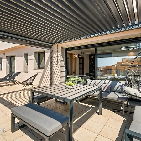 Stunning Penthouse With Rooftop Terrace & Pool * 료렛 드 마르