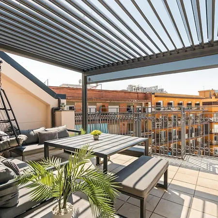 Stunning Penthouse With Rooftop Terrace & Pool 아파트 료렛 드 마르